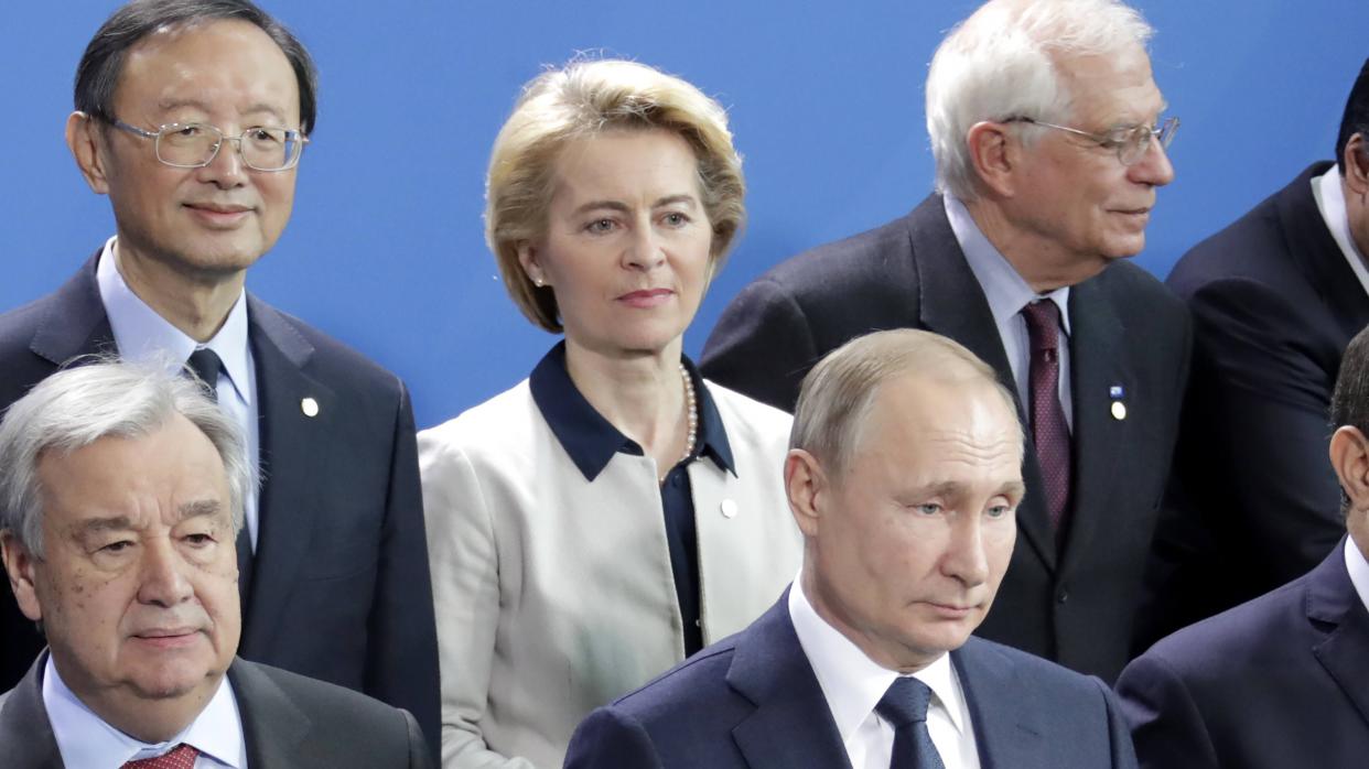 Bild: Ursula von der Leyen und Wladimir Putin
