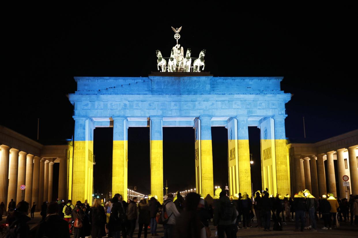 24. Februar Brandenburger Tor Solidarität Ukraine