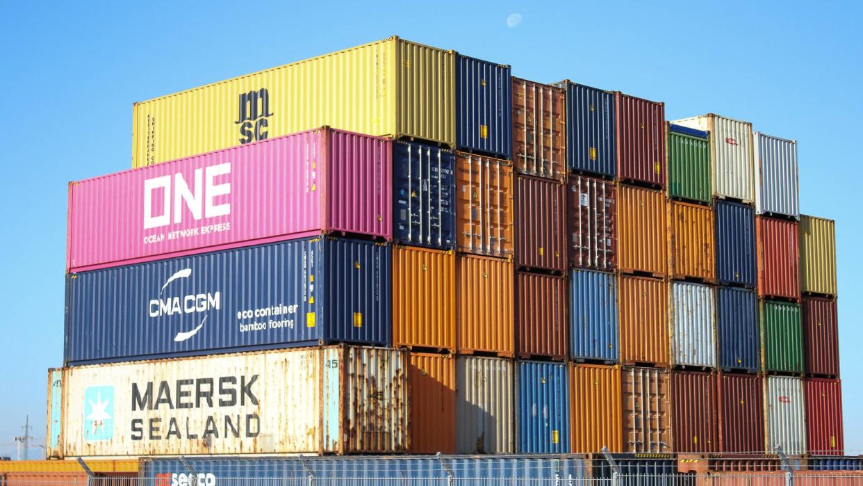 Photo of containers at Ennshafen