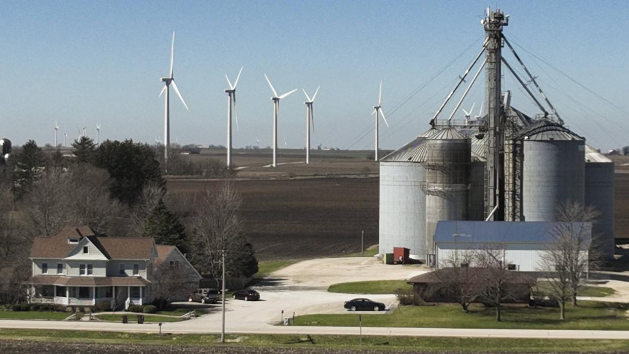 Wind turbines in Illinois, USA