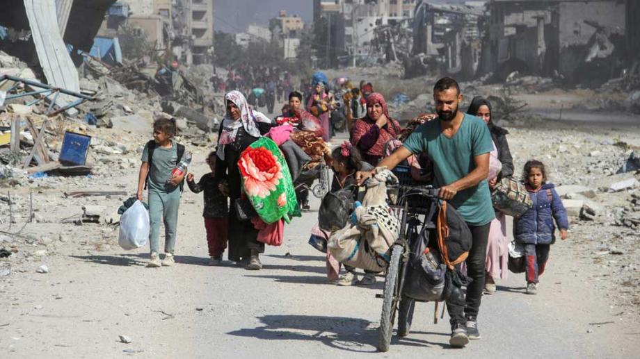 Bild: palästinensische Binnenvertriebene im Norden Gazas, November 2024.