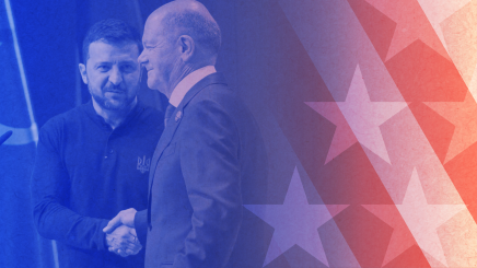 Scholz schüttelt Selenskyj die Hand