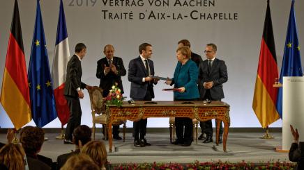 Unterzeichnung des Aachener Vertrags 2019