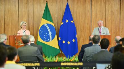 Treffen der EU-Kommissionspräsidentin Ursula von der Leyen und Brasiliens Präsident Lula da Silva