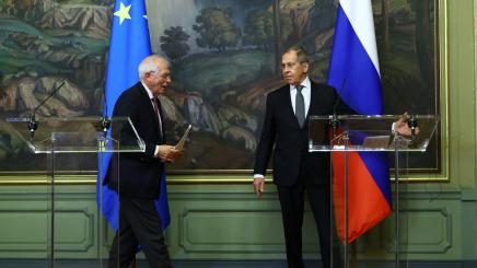 Photo of EU High Representative Josep Borrell and Russian Foreign Minister Sergei Lavrov at a press conference on February 5, 2021