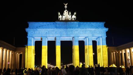 24. Februar Brandenburger Tor Solidarität Ukraine